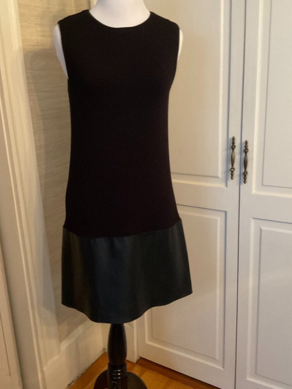 Black midi shift dress- Bailey/44 size Small